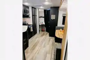"The Suite Spot" - 2022 Coachmen Freedom Express Ultra Lite 257BHS