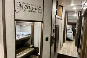  Fully Equipped RV-Perfect for Families or Couples!