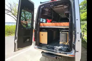 ROVENN - Mercedes Winnebago + Adventure Wagon Class B