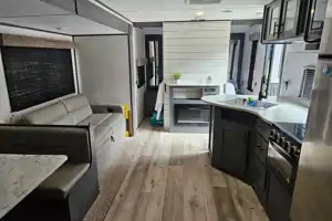Fully Stocked Camper, Delivered & Set up! No dumping/water fees! Free generator use!