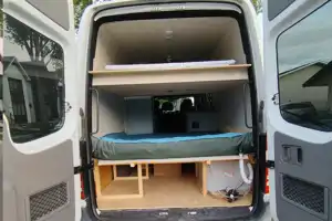 Chao's Mercedes-Benz sprinter 2500 Class B