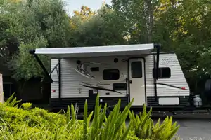 The Ultimate Family Camper (Free Napa or Sonoma Pick up)