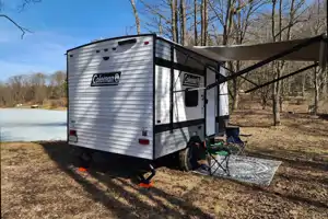 Light Weight Coleman 13B Travel Trailer