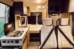 Winnebago Solis 59p - Class B