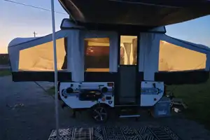 Luxurious and imcalculate, like new tent camper.