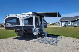 Luxurious and imcalculate, like new tent camper.