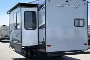 Family getaway 5th wheel camper.
