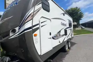 IBB-RV Keystone Outback Roulotte