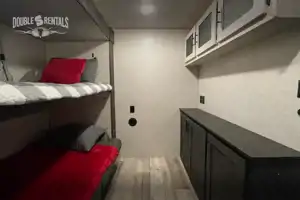 SPORTSMEN DESTINATION w/ Private King Master, Bunks & Residential Fridge!