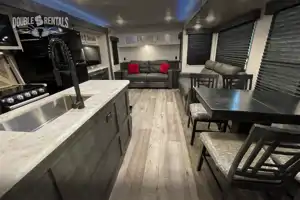 SPORTSMEN DESTINATION w/ Private King Master, Bunks & Residential Fridge!