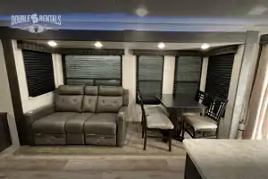 SPORTSMEN DESTINATION w/ Private King Master, Bunks & Residential Fridge!