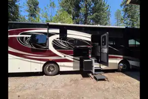 jim's Coachman sportscoach 339ds Class A
