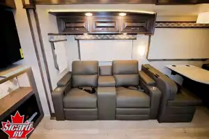 Lucia's Jayco Seneca 37L Class Super C