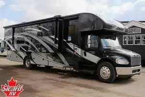 Lucia's Jayco Seneca 37L Class Super C