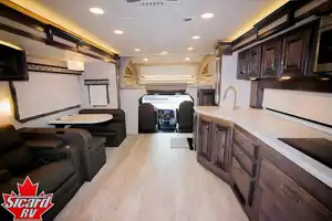 Lucia's Jayco Seneca 37L Class Super C