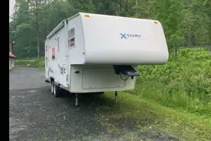 David's Extreme lite 27 feet Fifth Wheel