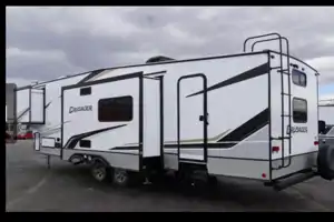 Prime Time Crusader Lite Fifth Wheel *NEW LISTING*