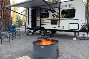 Forest River Rockwood Mini Lite 1909s Travel Trailer