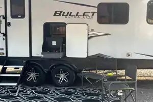 Cabin Fever Cottages - Keystone Bullet 250BHS Travel Trailer