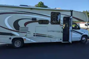 Lorraine & Todd's Coachman Leprechaun Class C