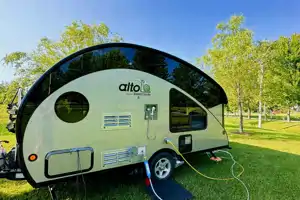 Safari Condo Alto R1713 “ La Vagabonde” Travel Trailer