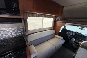 Winnebago Minnie Winnie Class C