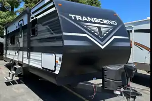 Holly's Grand Design Transcend 247BH Travel Trailer