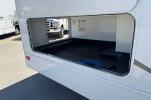 Prenston's Winnebago 24' Mini Winnie Class C
