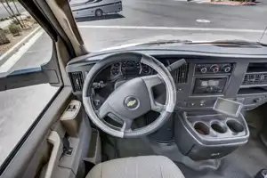 Perfect RV with 125 miles free per day for 8 with standard license