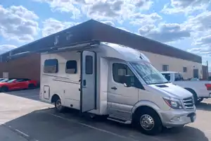 RARE Luxury Pleasure-Way Plateau XLTS Class B+