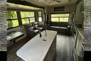 Sheila's Keystone Avalanche Fifth Wheel