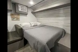Alex's Coleman 17b Travel Trailer