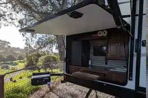 “The Bunkhouse” Heartland Mallard M32