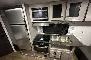 Sleeps 9 - 2022 Heartland Travel Trailer
