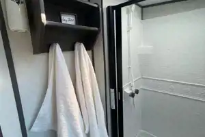 Beautiful Shadow Cruiser Travel Trailer w/bunk beds