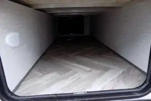 Beautiful Shadow Cruiser Travel Trailer w/bunk beds