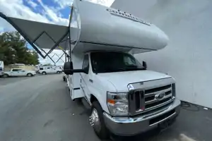 Gulf Stream Conquest Class C STARLINK WIFI AVAIALBLE!