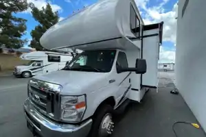 Gulf Stream Conquest Class C STARLINK WIFI AVAIALBLE!