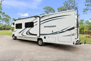 Sunny- The super fun and roomy RV