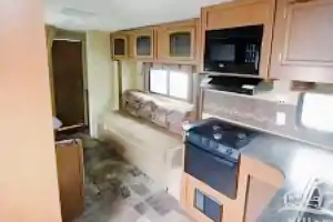 Clayton's Starcraft Autumn Ridge Travel Trailer