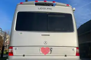 Luxury Class B+ Leisure Travel Serenity – Your Adventure in Comfort & Style!