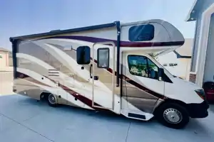 Yellowstone Cruiser 