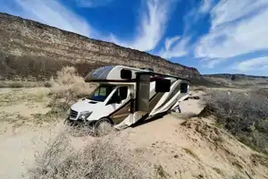Yellowstone Cruiser 