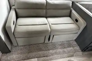 Family Friendly with a Master Bathroom 34'Trailer