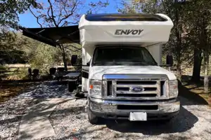 Moose, Ford Jayco Envoy Class C