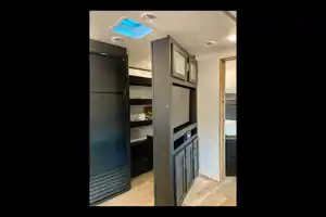 LUXURY 2 BEDROOM*LARGE BATH* 