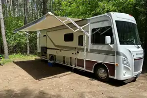 Winnebago Intent 31R Class A