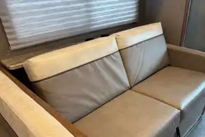 Winnebago Intent 31R Class A