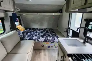 Jonny's Family and Pooch Friendly Cozy Getaway