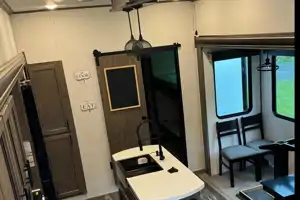 The Traveling Bed’r! 2 Bathroom Sabre